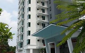 Comuna Residence 1